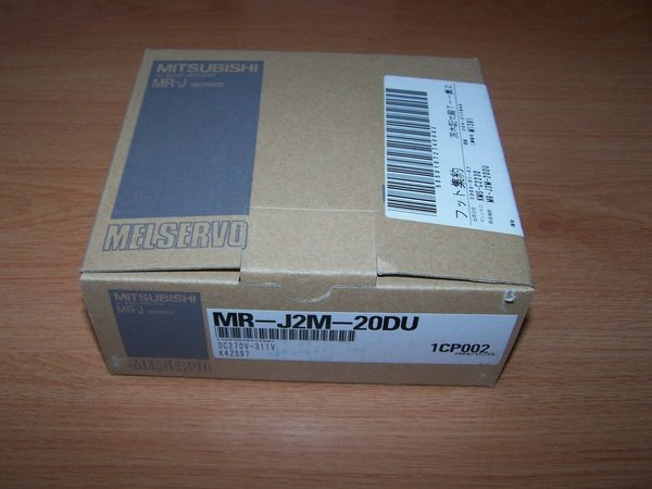 Mitsubishi Melservo MR-J2M-20DU Servo Drive !!!Neu!!!